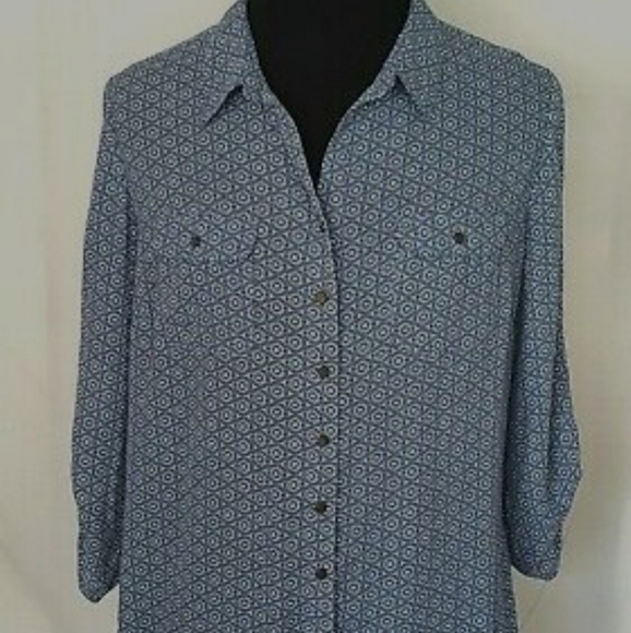 Dressbarn Plus Size 2X Womens Blouse Fall Top Blue Geometric roll button sleeves - Picture 9 of 13